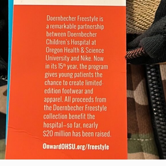 Nike Doernbecher Aiden Barber Camo Full Zip Hoodie NWOT SIZE MEDIUM - Picture 8 of 11